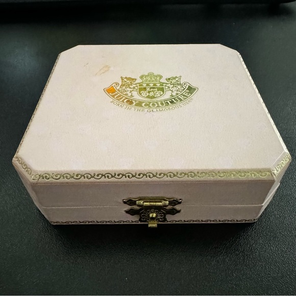 Juicy Couture Ice Cream Cone Bracelet with Purple Heart Earrings. - Picture 3 of 10